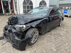 BMW 1 serie 114i 1.6 16V Épave (2013, Noir)