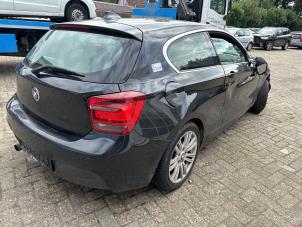 BMW 1 serie 114i 1.6 16V Épave (2013, Noir)