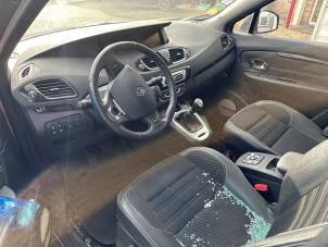 Renault Scénic III 1.5 dCi 110 Samochód złomowany (2014, Bez)