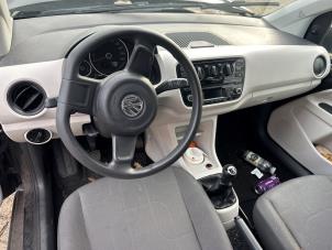 Volkswagen Up! 1.0 12V 75 Épave (2012, Noir)
