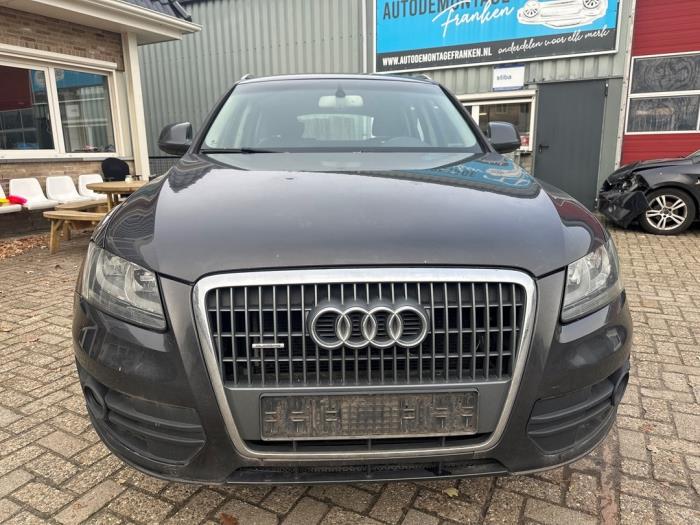 Audi Q5 2.0 TDI 16V Quattro Samochód złomowany (2012, Szary)