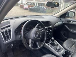 Audi Q5 2.0 TDI 16V Quattro Samochód złomowany (2012, Szary)