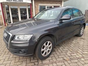 Audi Q5 2.0 TDI 16V Quattro Samochód złomowany (2012, Szary)