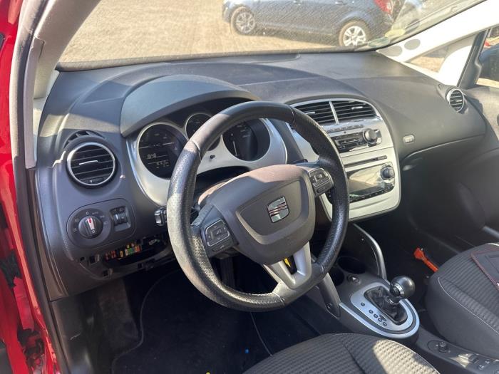 Seat Altea 1.8 TFSI 16V Épave (2010, Rouge)