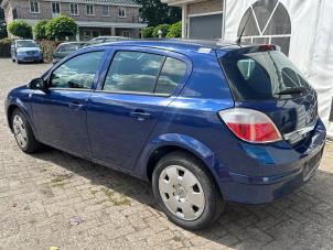 Opel Astra H 1.6 16V Twinport Épave (2004, Bleu)