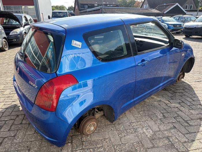 Suzuki Swift 1.3 VVT 16V Samochód złomowany (2008, Niebieski)