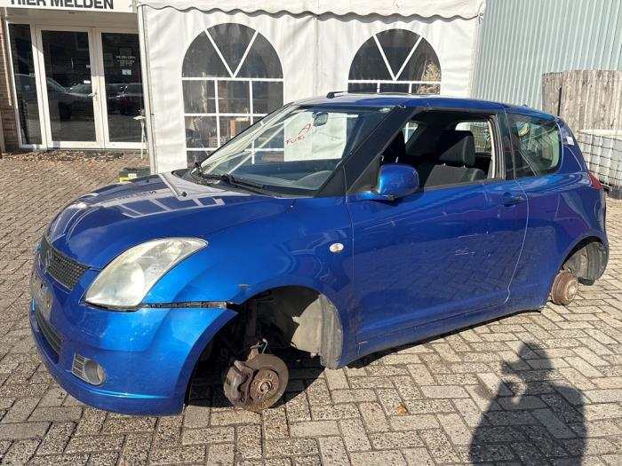 Suzuki Swift 1.3 VVT 16V Samochód złomowany (2008, Niebieski)