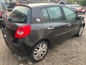 Renault Clio III 1.6 16V Schrottauto (2006, Schwarz)