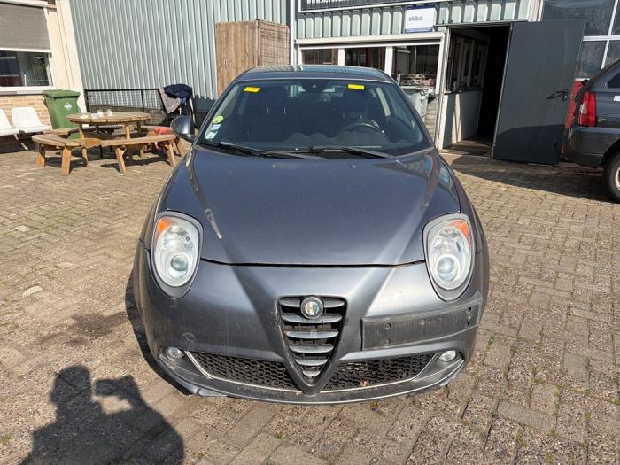 Alfa Romeo MiTo 1.3 JTDm 16V Épave (2012, Gris)