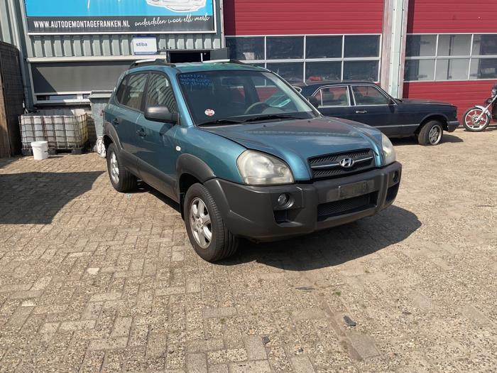 Hyundai Tucson 2.0 16V CVVT 4x2  (Rozbiórka)