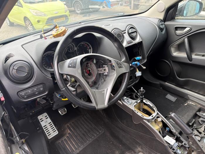 Alfa Romeo MiTo 1.3 JTDm 16V Eco Vehículo de desguace (2013, Negro)