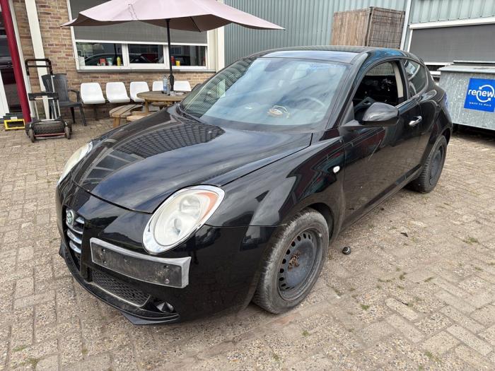 Alfa Romeo MiTo 1.3 JTDm 16V Eco Vehículo de desguace (2013, Negro)