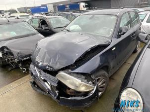 BMW 1 serie 116i 1.6 16V Épave (2007, Bleu)