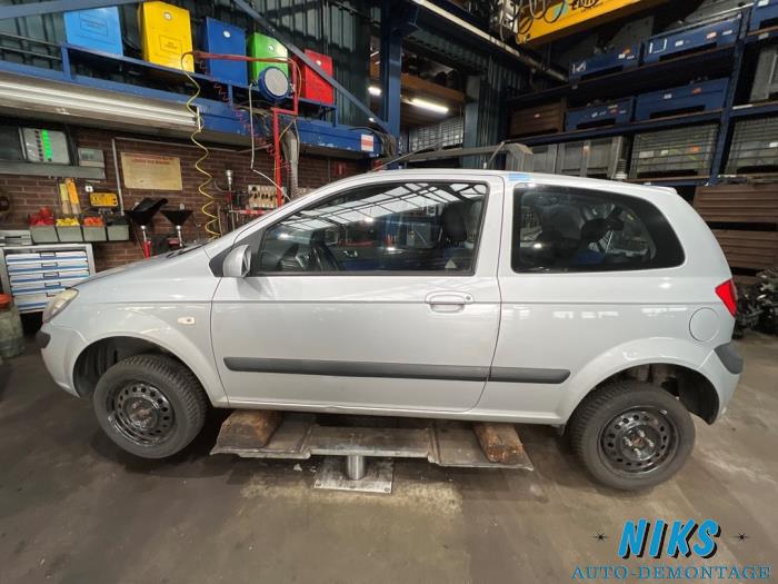 Hyundai Getz 1.4i 16V Salvage vehicle (2006, Gray)