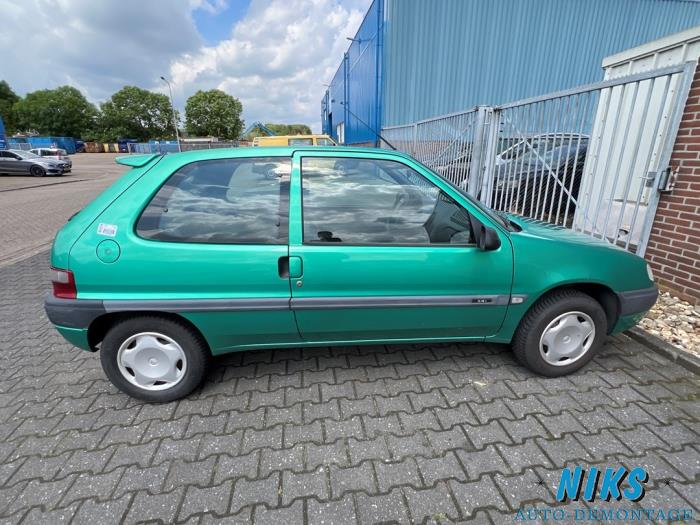 Citroen Saxo 1.4i SX,VSX Salvage vehicle (1998, Green)