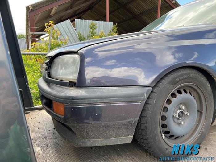 Volkswagen Golf III 1.6 i Vehículo de desguace (1995, Morado)