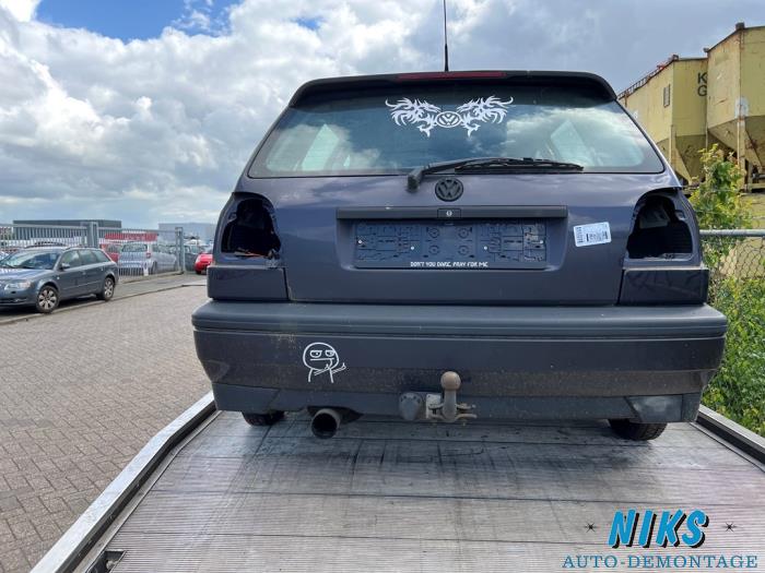 Volkswagen Golf III 1.6 i Vehículo de desguace (1995, Morado)
