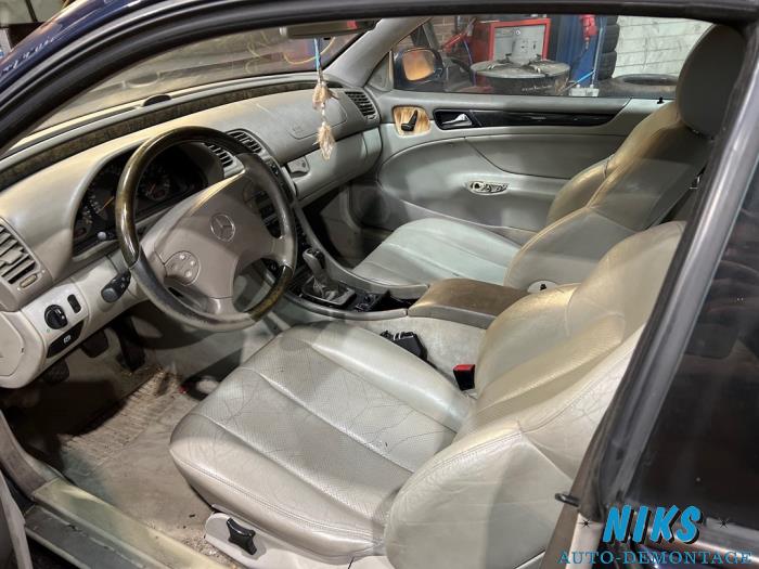 Mercedes CLK 2.0 200K Evo 16V Épave (2001, Bleu)