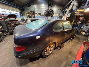 Mercedes CLK 2.0 200K Evo 16V Épave (2001, Bleu)