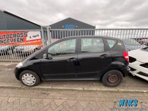 Mercedes A 2.0 A-180 CDI 16V  (Schrott)