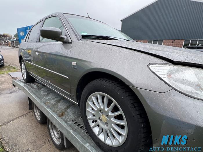 Honda Civic 1.3 16V VTEC-i IMA Épave (2004, Gris)