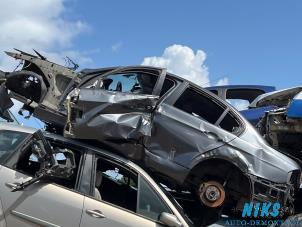 BMW 3 serie 320i 16V  (Schrott)