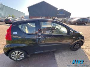 Peugeot 107 1.0 12V  (Schrott)