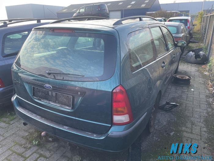 Ford Focus 1 Wagon 1.6 16V Salvage vehicle (2002, Green)