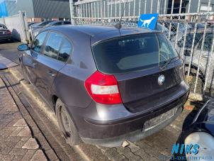 BMW 1 serie 116i 1.6 16V Épave (2005, Bleu)