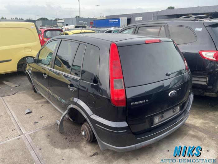 Ford Fusion 1.4 16V Vehículo de desguace (2005, Negro)
