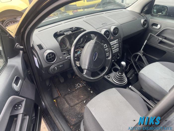 Ford Fusion 1.4 16V Vehículo de desguace (2005, Negro)