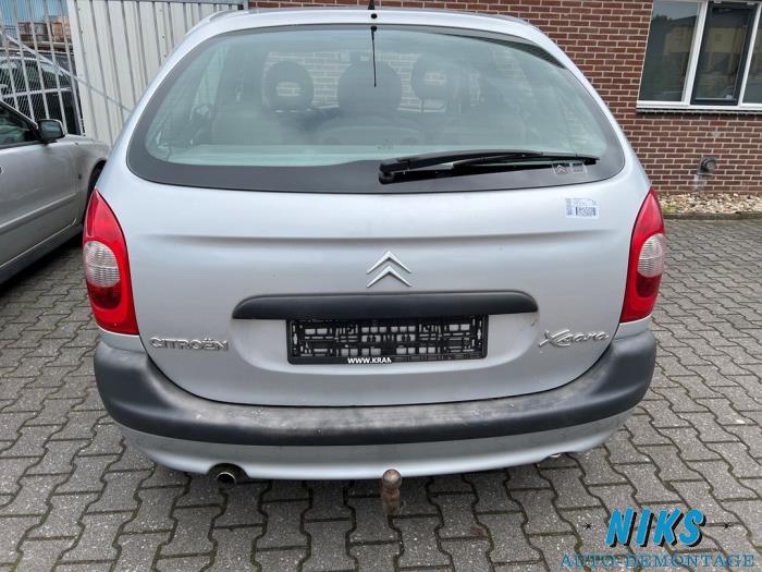 Citroen Xsara Picasso 1.8 16V Vehículo de desguace (2002, Gris)