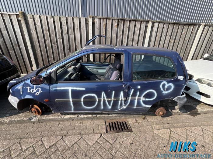 Renault Twingo 1.2 Skrotfordon (1997, BLAUW)