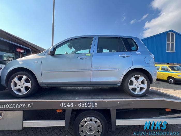 Mazda 2 1.4 16V Skrotfordon (2008, BLAUW)