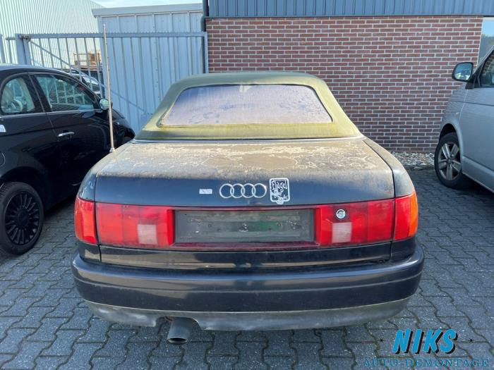 Audi Cabrio 2.3 E Voiture accidentée (1991, Bleu)