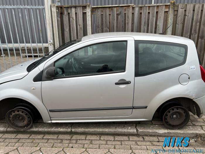 Citroen C2 1.1 Schrottauto (2006, Grau)