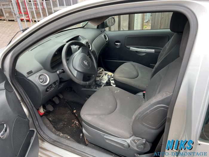 Citroen C2 1.1 Schrottauto (2006, Grau)