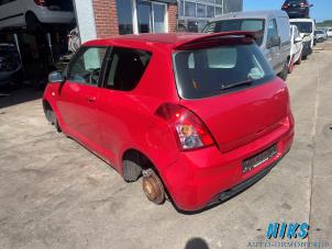 Suzuki Swift 1.6 Sport VVT 16V Samochód złomowany (2009, Czerwony)