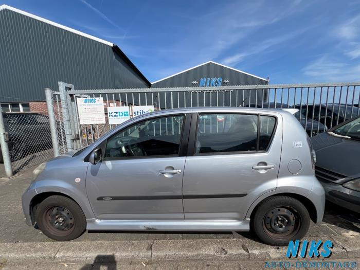 Daihatsu Sirion 2 1.3 16V DVVT  (Skrot)