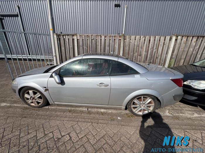 Renault Megane II CC 2.0 16V Turbo  (Desguace)