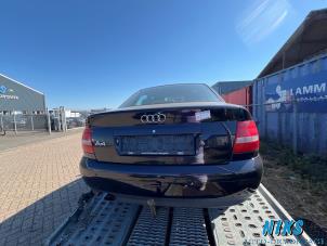 Audi A4 1.6 Vehículo de desguace (2000, Azul)