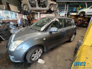Suzuki Swift 1.3 VVT 16V Vehículo de desguace (2008, Gris)