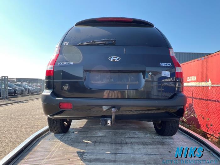 Hyundai Matrix 1.8 16V Samochód złomowany (2007, Czarny)