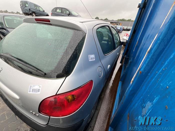 Peugeot 206 1.4 XR,XS,XT,Gentry  (Desguace)