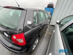 Volkswagen Polo IV 1.4 16V 75 Vehículo de desguace (2004, Negro)