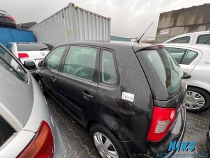 Volkswagen Polo IV 1.4 16V 75 Vehículo de desguace (2004, Negro)