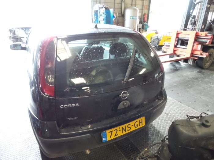 Opel Corsa C 1.2 16V Épave (2004, Noir)