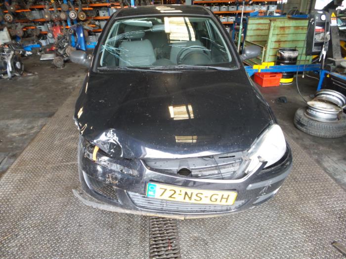 Opel Corsa C 1.2 16V Épave (2004, Noir)