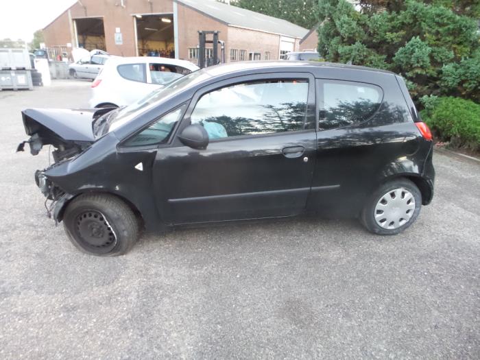 Mitsubishi Colt Épave (2007, Noir)