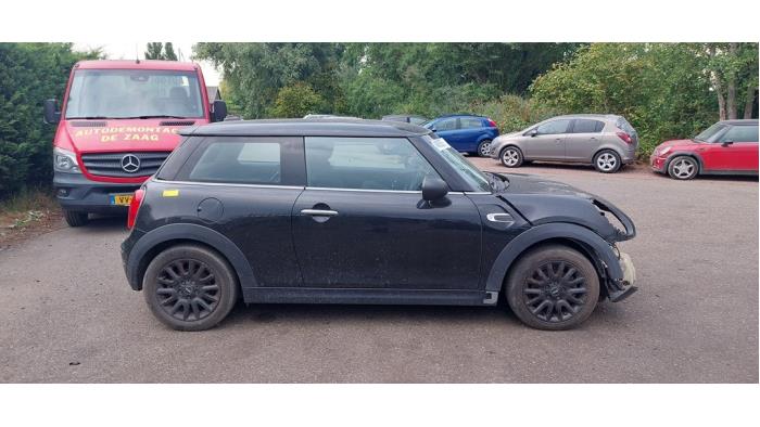Mini Mini 3-Drs 1.5 12V One D Salvage vehicle (2016, Black)